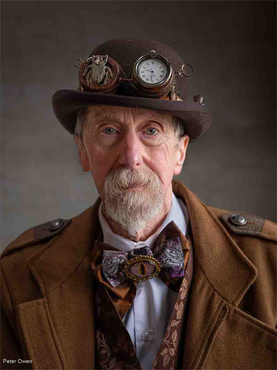 Steam Punk Frank, Peter Owen