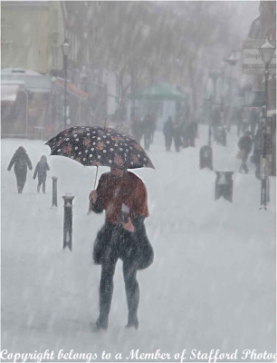 20-Shopping-in-a-Snow-Storm