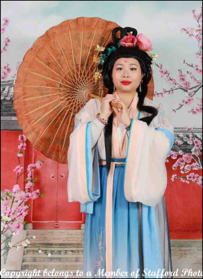 17-The-Hanfu-Lady