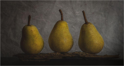 Pear-trio